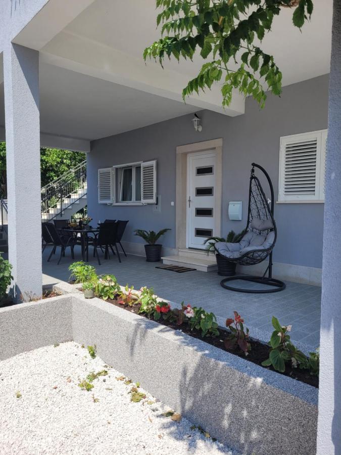 Mihe Apartment Orebic