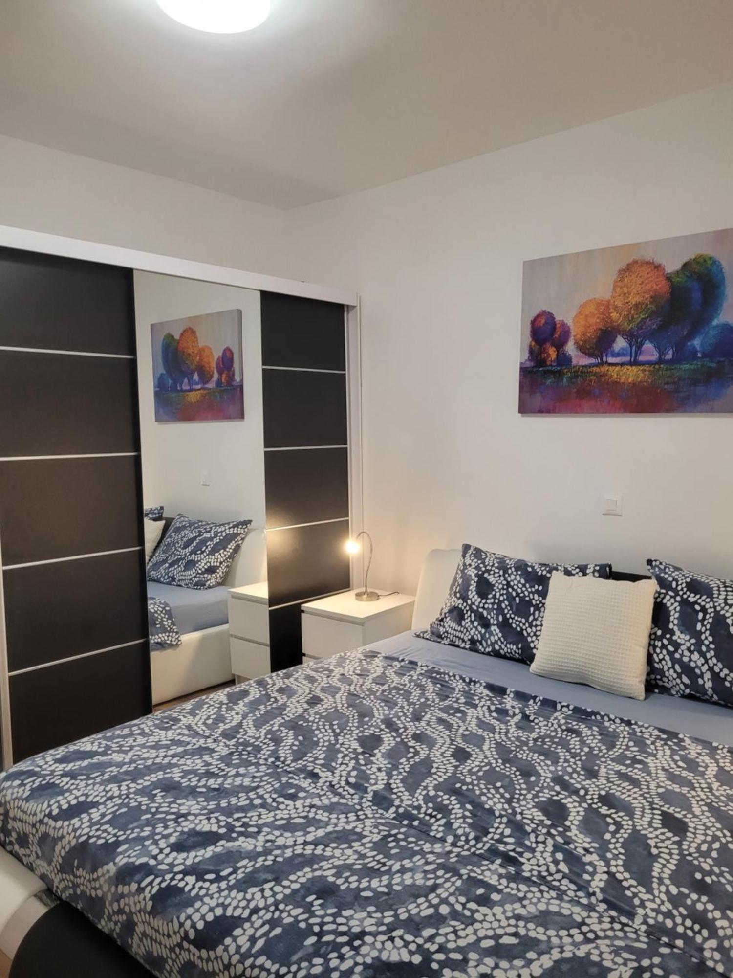Mihe Apartment